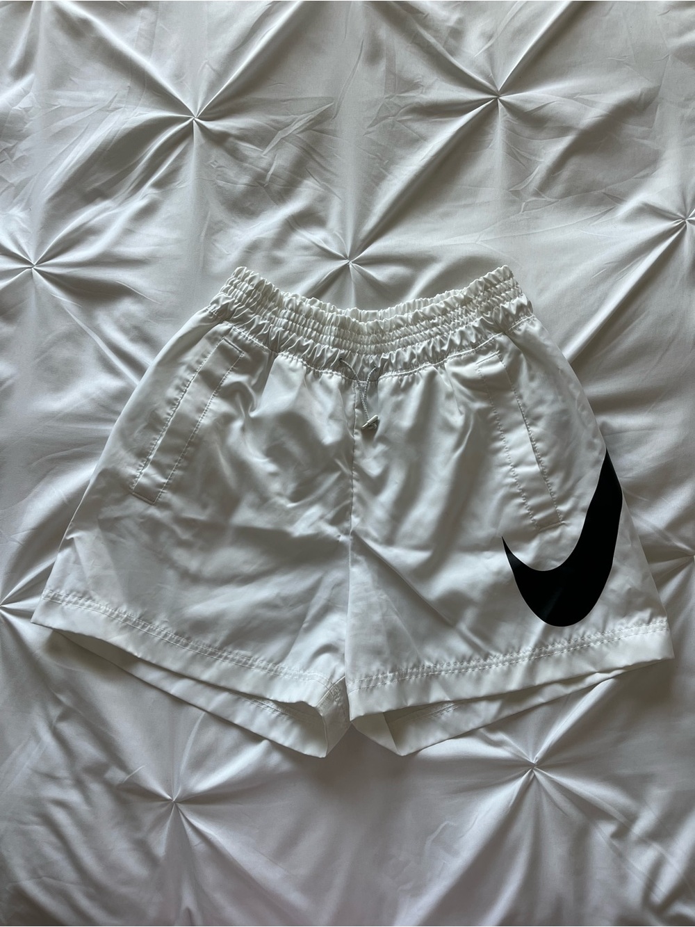 Nike Sportswear Essential High Rise Woven Shorts